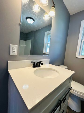 5498 Highway 472, Manchester, KY 40962