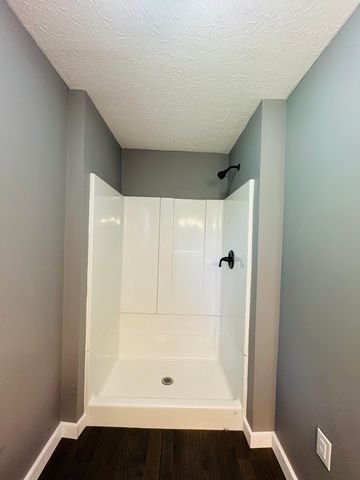 5498 Highway 472, Manchester, KY 40962