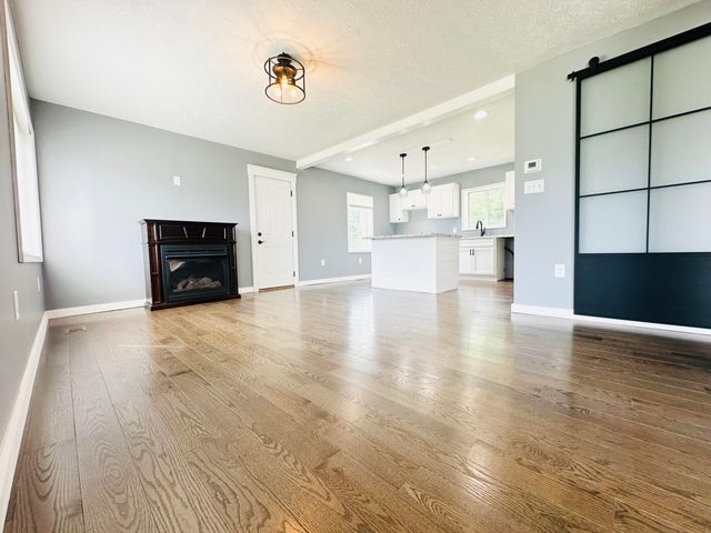 5498 Highway 472, Manchester, KY 40962