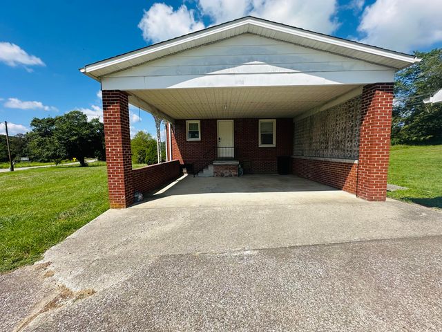 5498 Highway 472, Manchester, KY 40962