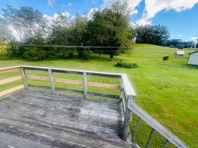 5498 Highway 472, Manchester, KY 40962