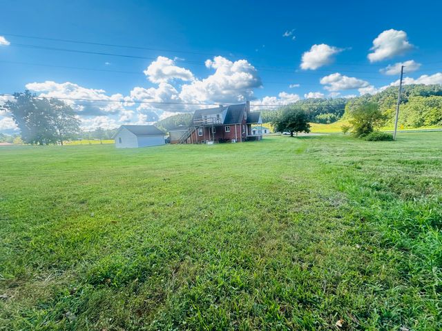 5498 Highway 472, Manchester, KY 40962