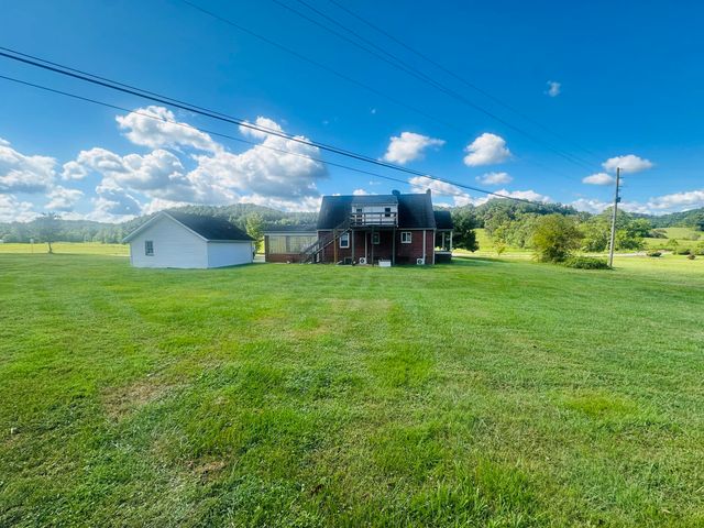 5498 Highway 472, Manchester, KY 40962