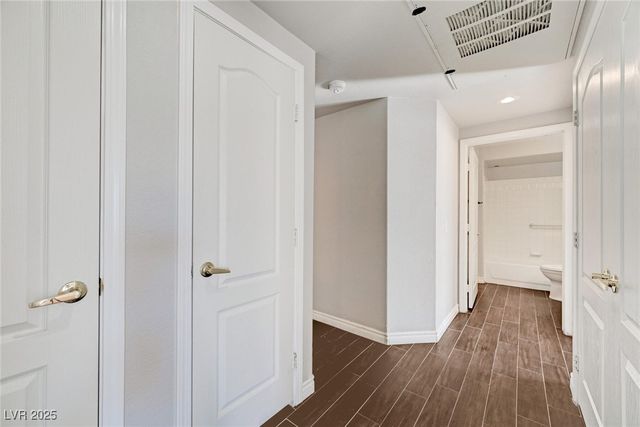 6709 Cobre Azul Avenue 102, Las Vegas, NV 89108