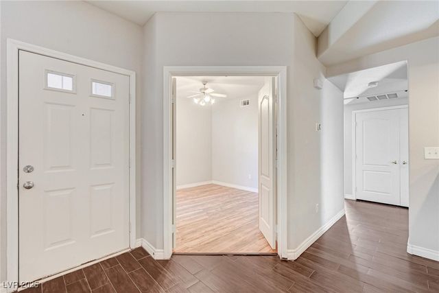 6709 Cobre Azul Avenue 102, Las Vegas, NV 89108