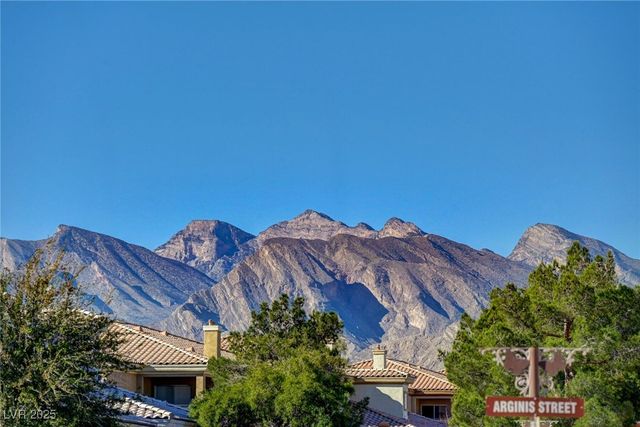 6709 Cobre Azul Avenue 102, Las Vegas, NV 89108