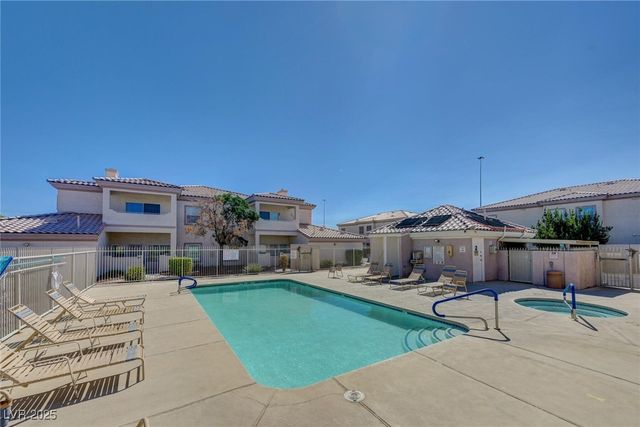 6709 Cobre Azul Avenue 102, Las Vegas, NV 89108