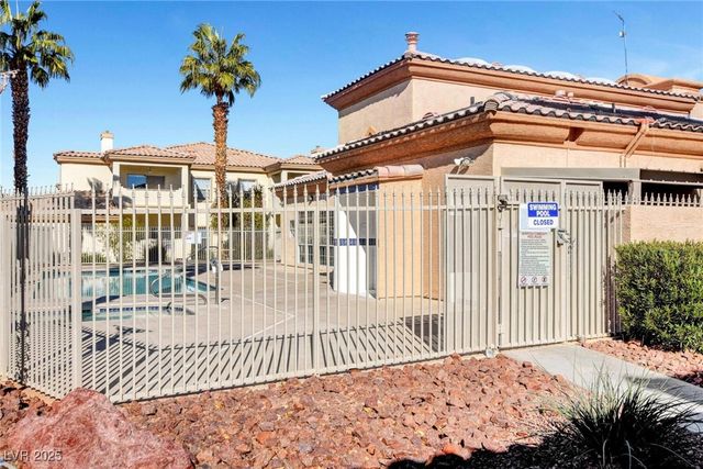 6709 Cobre Azul Avenue 102, Las Vegas, NV 89108
