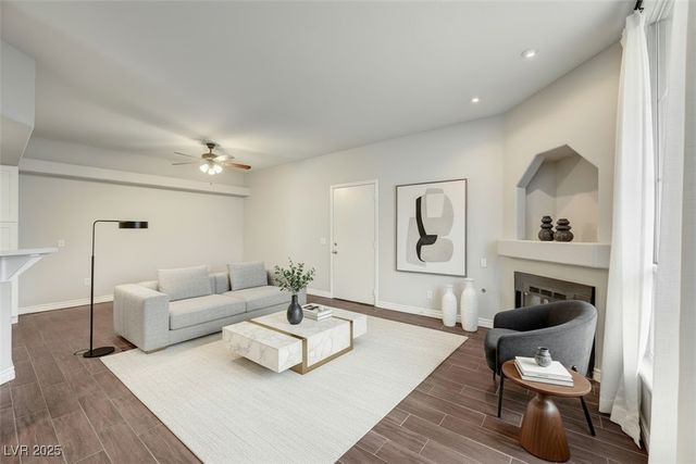 6709 Cobre Azul Avenue 102, Las Vegas, NV 89108