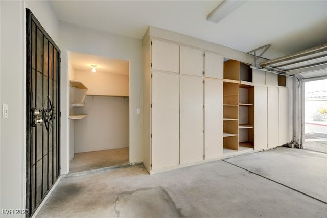 6709 Cobre Azul Avenue 102, Las Vegas, NV 89108