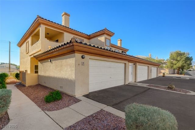 6709 Cobre Azul Avenue 102, Las Vegas, NV 89108
