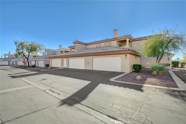 6709 Cobre Azul Avenue 102, Las Vegas, NV 89108