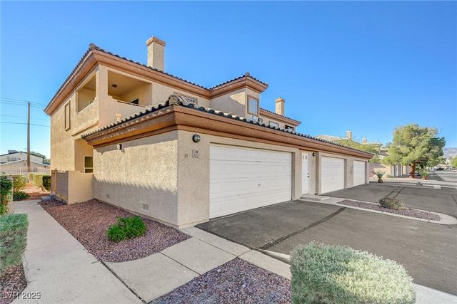 6709 Cobre Azul Avenue 102, Las Vegas, NV 89108
