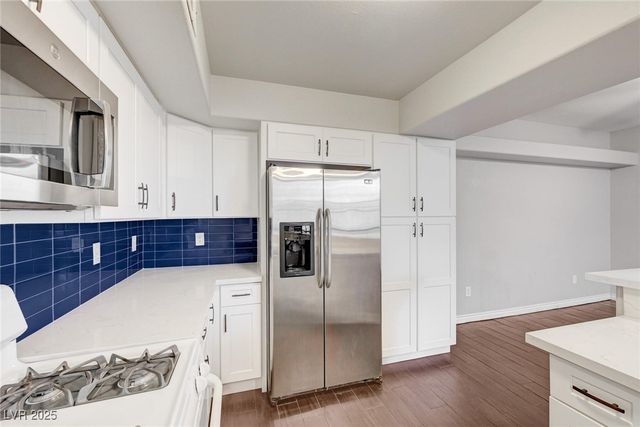 6709 Cobre Azul Avenue 102, Las Vegas, NV 89108