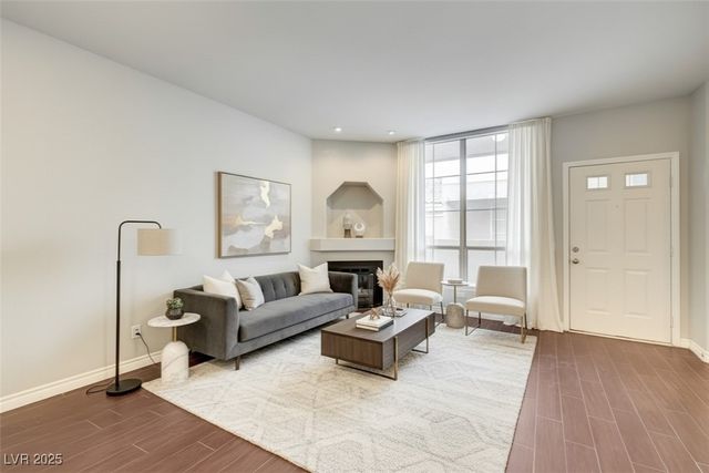 6709 Cobre Azul Avenue 102, Las Vegas, NV 89108