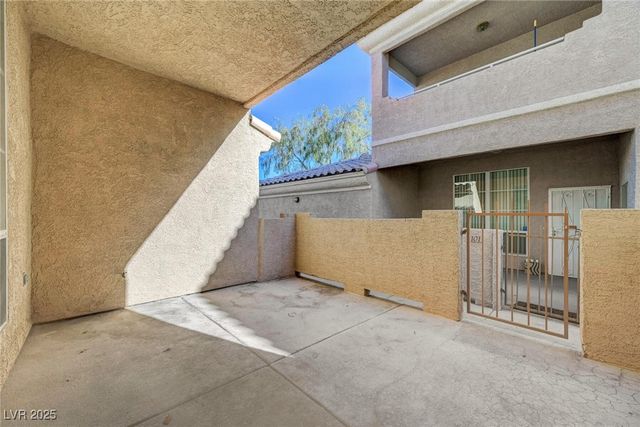 6709 Cobre Azul Avenue 102, Las Vegas, NV 89108