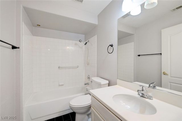 6709 Cobre Azul Avenue 102, Las Vegas, NV 89108