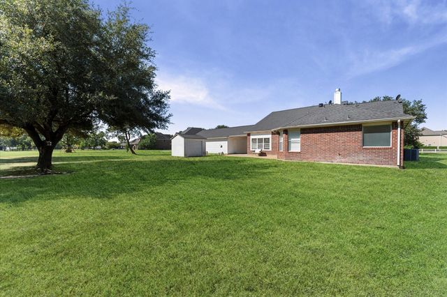 20326 Stone Lake Circle, Tomball, TX 77377