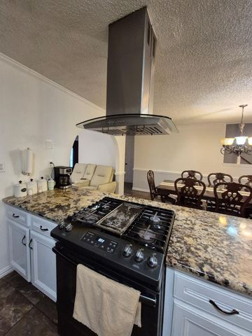 10911 Sageyork Dr, South Houston, TX 77089