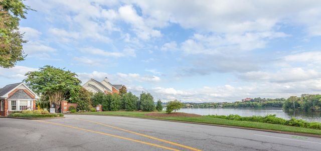 1516 Heritage Landing Drive, Chattanooga, TN 37405