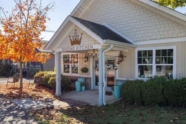 1516 Heritage Landing Drive, Chattanooga, TN 37405