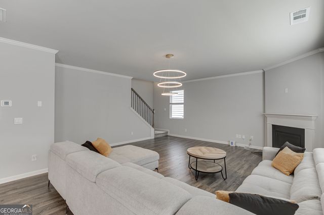 6078 Trumpet Flower Avenue, Flowery Branch, GA 30542