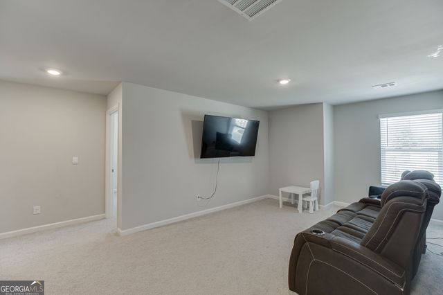6078 Trumpet Flower Avenue, Flowery Branch, GA 30542