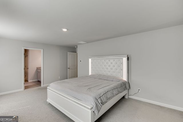 6078 Trumpet Flower Avenue, Flowery Branch, GA 30542