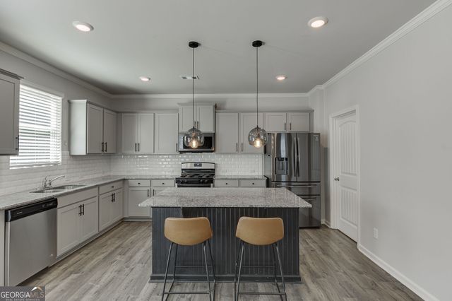 6078 Trumpet Flower Avenue, Flowery Branch, GA 30542