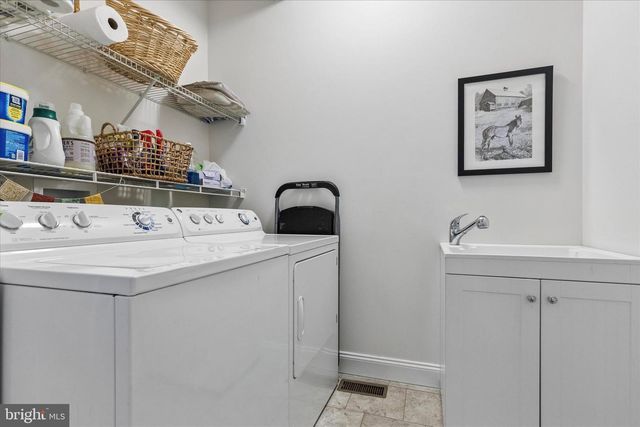 106 SHIRE DR, Norristown, PA 19403