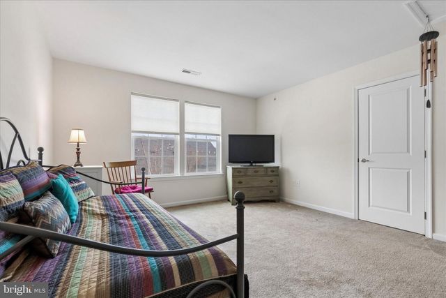 106 SHIRE DR, Norristown, PA 19403