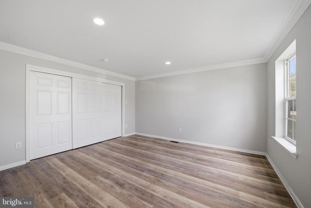 8 MULBERRY ST, Sicklerville, NJ 08081