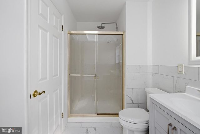 8 MULBERRY ST, Sicklerville, NJ 08081