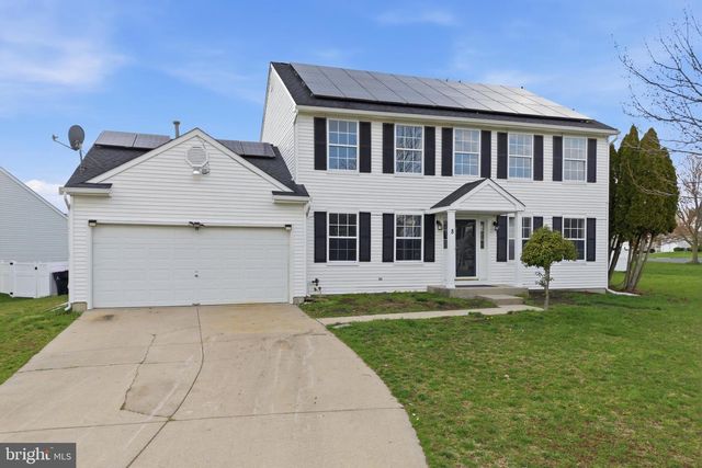 8 MULBERRY ST, Sicklerville, NJ 08081