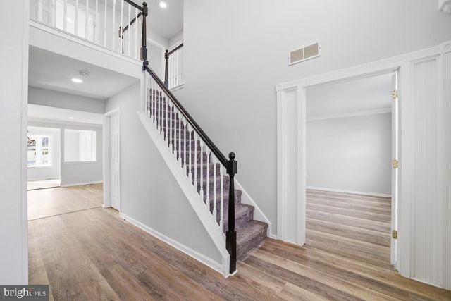 8 MULBERRY ST, Sicklerville, NJ 08081