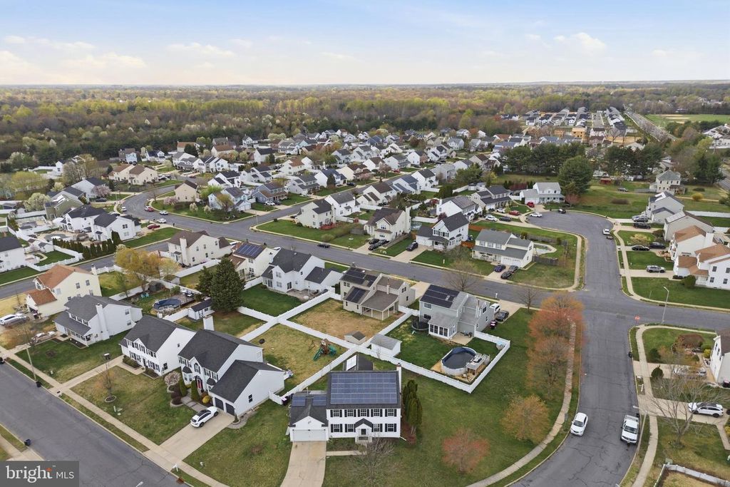 8 MULBERRY ST, Sicklerville, NJ 08081