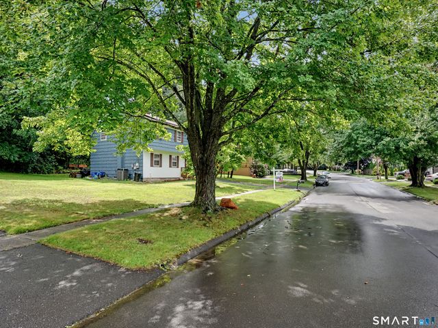 60 Bunnell Avenue, Stratford, CT 06614
