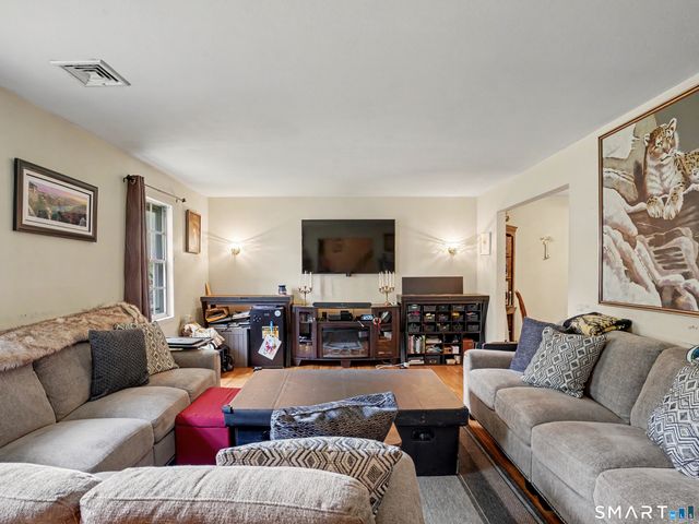 60 Bunnell Avenue, Stratford, CT 06614