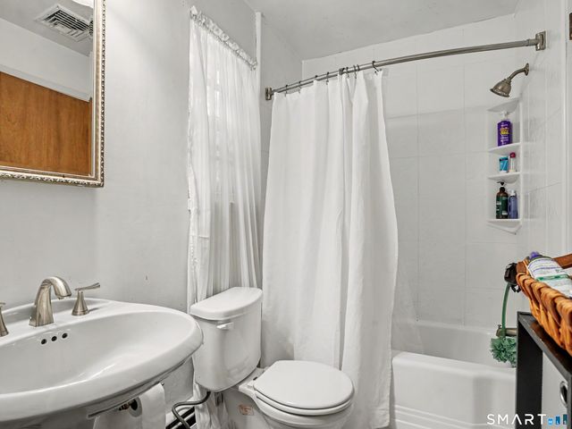 60 Bunnell Avenue, Stratford, CT 06614
