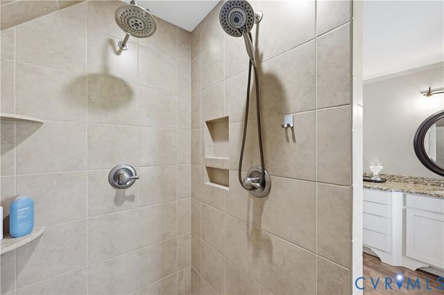 14849 Elliot Ridge Way, Glen Allen, VA 23059