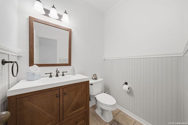 15730 Alamogordo, Helotes, TX 78023