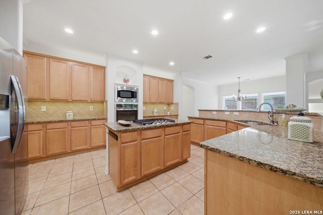 15730 Alamogordo, Helotes, TX 78023