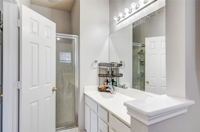 16100 S Great Oaks DR 102, Round Rock, TX 78681