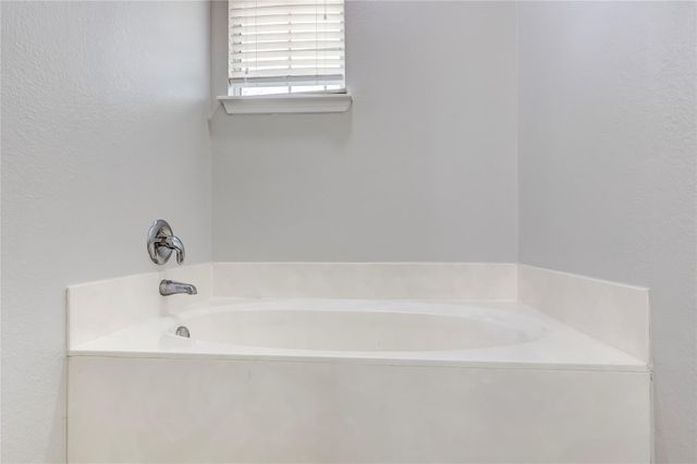 16100 S Great Oaks DR 102, Round Rock, TX 78681