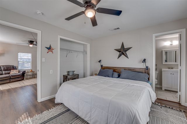 511 Wyatt Street, Waxahachie, TX 75165