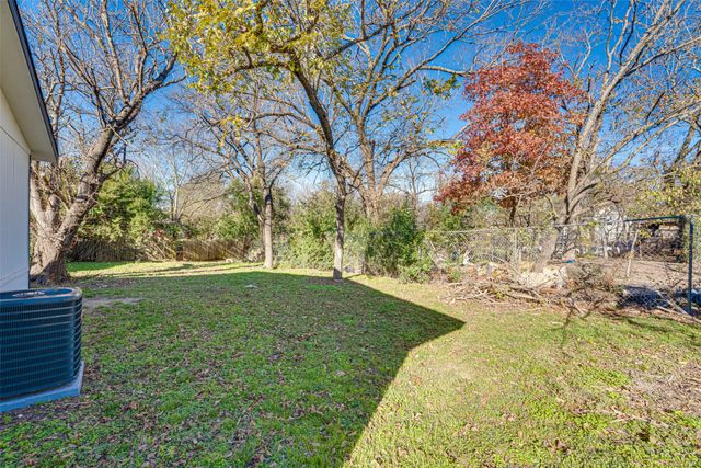 511 Wyatt Street, Waxahachie, TX 75165