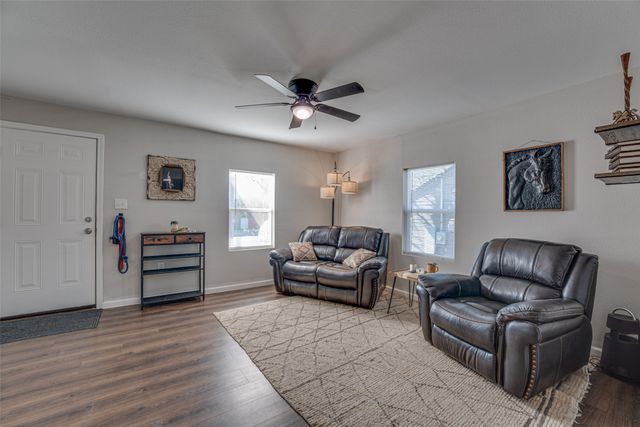 511 Wyatt Street, Waxahachie, TX 75165