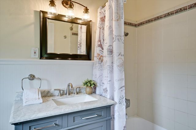 106 W 32nd ST, Austin, TX 78705