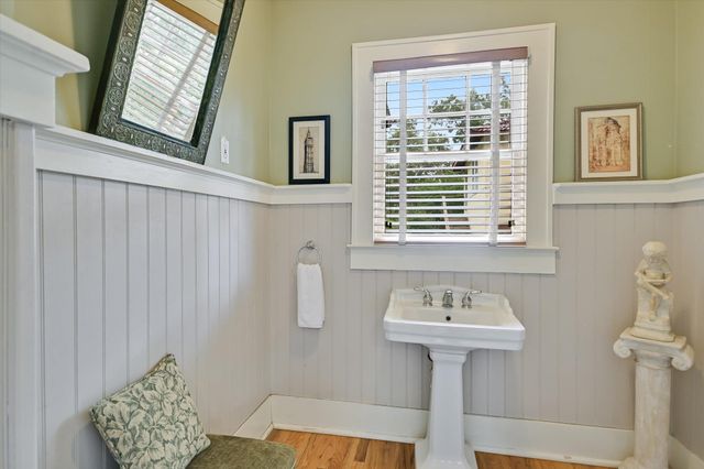 106 W 32nd ST, Austin, TX 78705