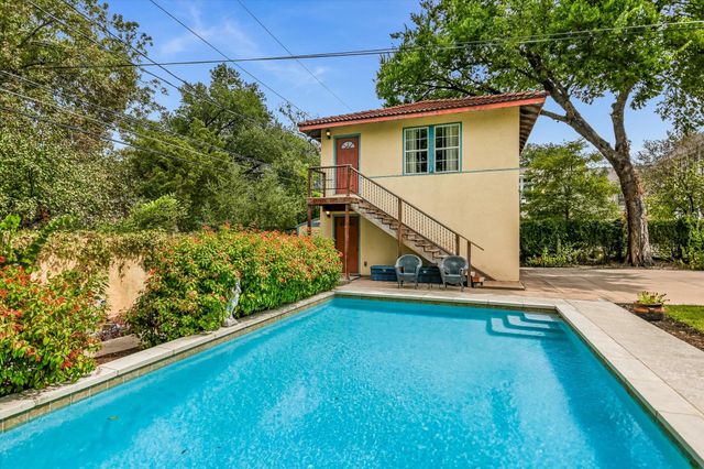 106 W 32nd ST, Austin, TX 78705